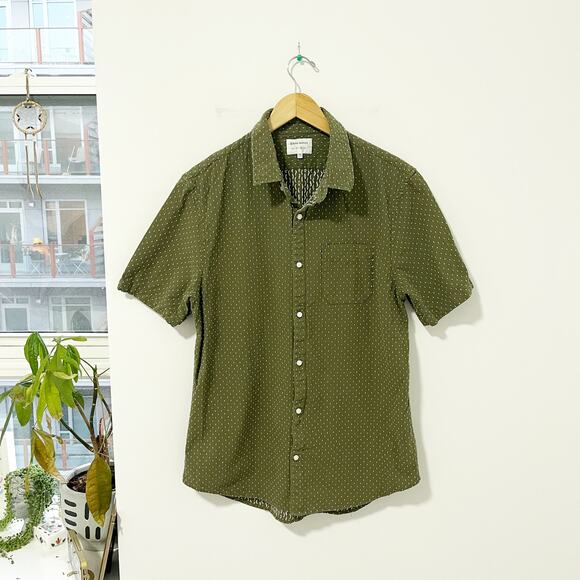 Front Street Men's Green Embroidered Button Up Short Sleeve Top Size XL - Picture 1 of 5